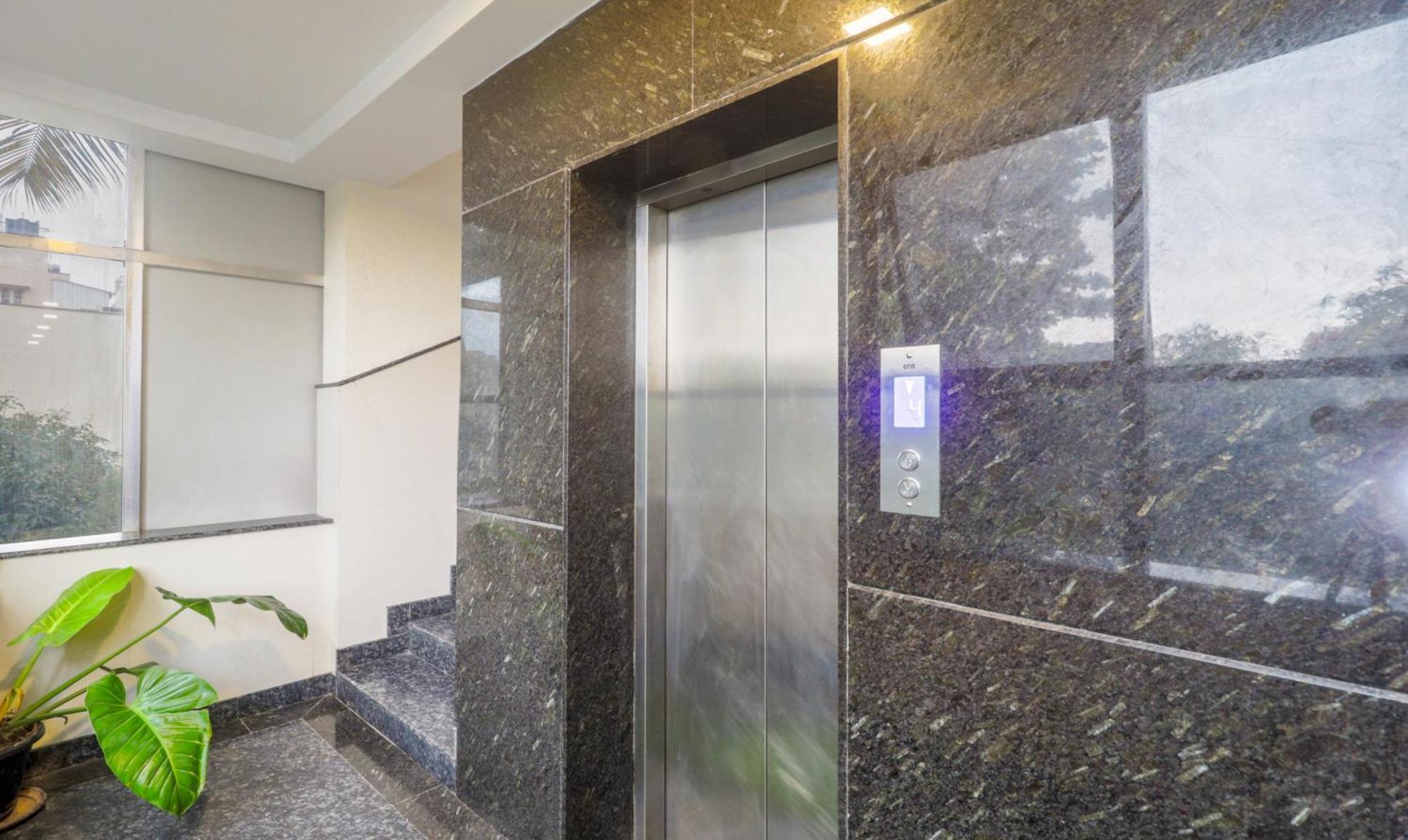 Treebo Anjani Fortune Suites Bangalore Eksteriør bilde